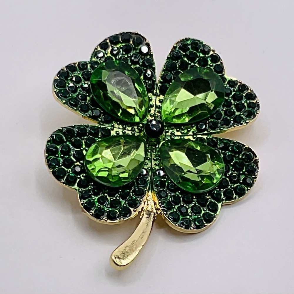 Clover Brooch Pin St Patrick’s Day Shamrock Leaf Art Deco Style Green Rhinestone
